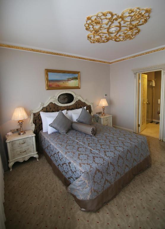 Demir Hotel Ντιγιαρμπακίρ Δωμάτιο φωτογραφία